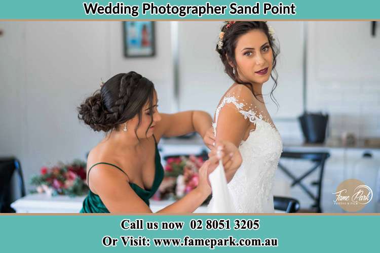 Photo of the Bride and the bridesmaid getting ready Sandy Point NSW 2172